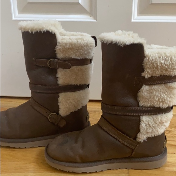UGG®️ boots - Picture 4 of 7